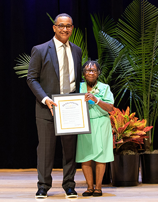 Miss Betty with President Lugo