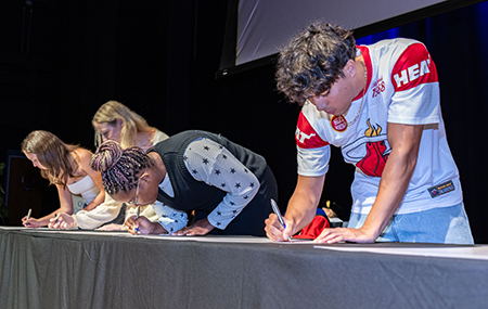 Students signing Honor Code at Sed Min