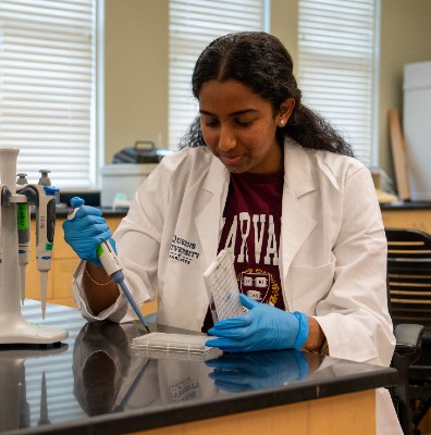 Sandhya Konar in genetics lab